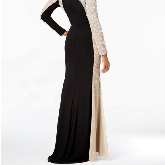 🎉🎉Host Pick🎉 🎉 Xscape Gown - Picture 2 of 5